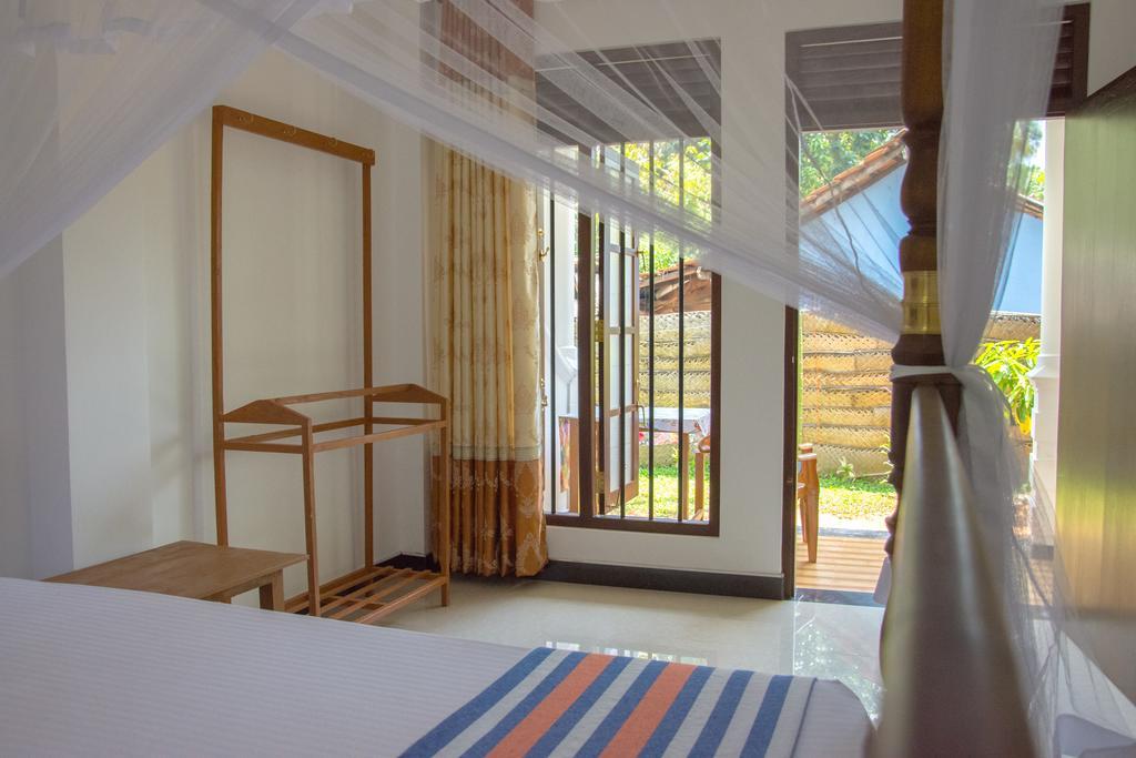Garden Inn Мирисса Экстерьер фото